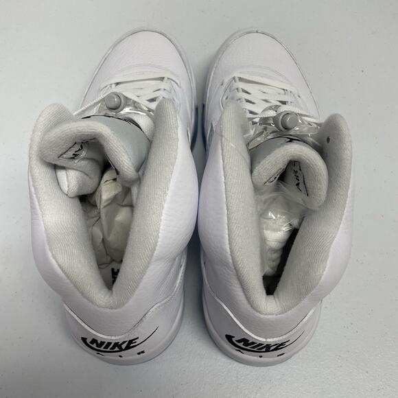 Air Jordan 5 Retro White Metallic 2026 HQ7978 103 Size 10.5 All White Party Shoe main image 4